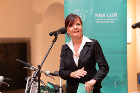 6_mag. Lilijana Madjar_RRA LUR pobudnica projekta vzpostavitve mreže e-koles v LUR